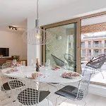 Huswell - Beautifully Decorated With Sunny Terrace Апартаменти